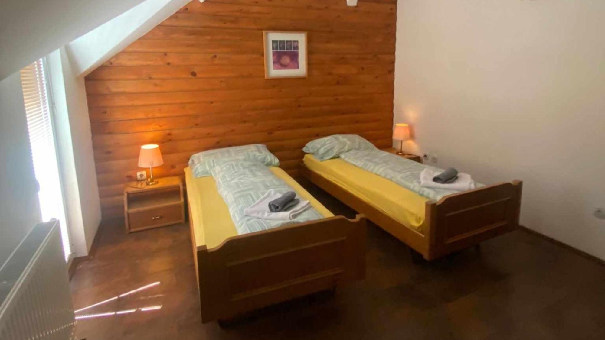Forest Camp 代斯波托瓦茨 外观 照片